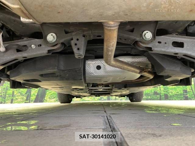 Toyota C-HR 2018-04 323036-19