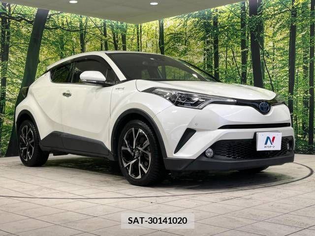 Toyota C-HR 2018-04 323036-16