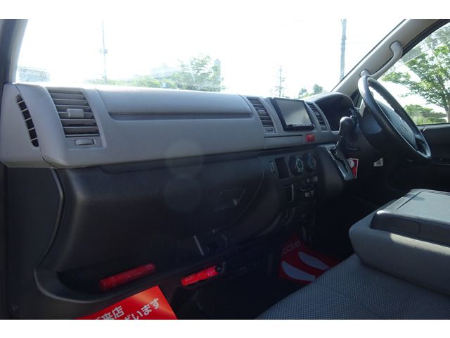 Toyota REGIUSACE VAN 2012-03 21961-18