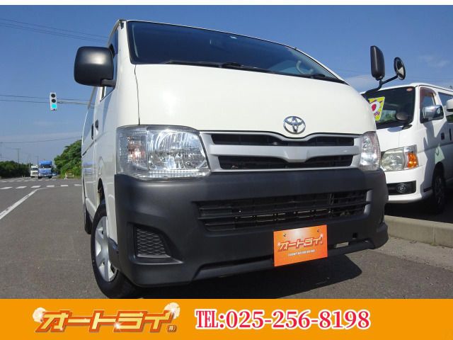 Toyota REGIUSACE VAN 2012-03 21961-0