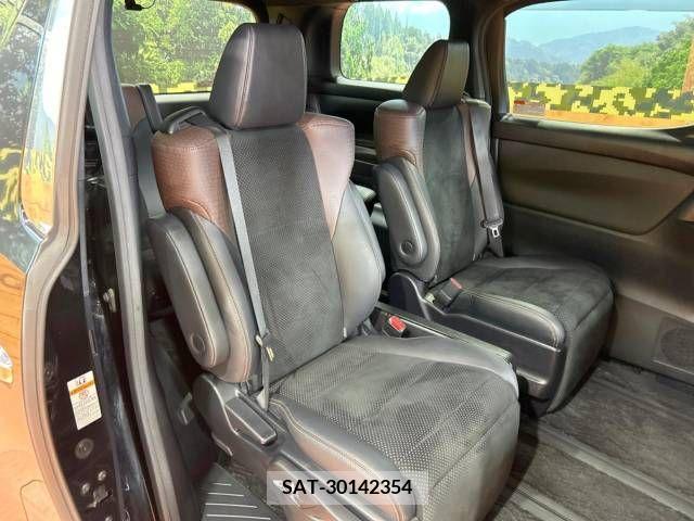 Toyota ALPHARD 2017-09 281104-8