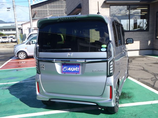 Honda N BOX CUSTOM 2018-11 184104-2