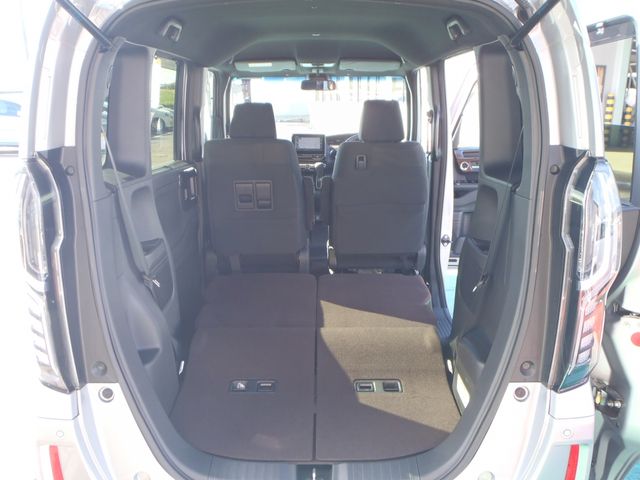 Honda N BOX CUSTOM 2018-11 184104-12
