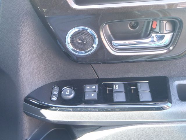 Honda N BOX CUSTOM 2018-11 184104-15