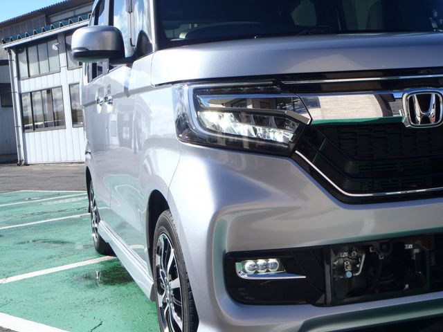 Honda N BOX CUSTOM 2018-11 184104-5