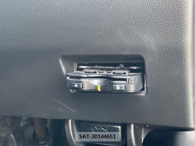 Suzuki SWIFT 2018-03 286691-27
