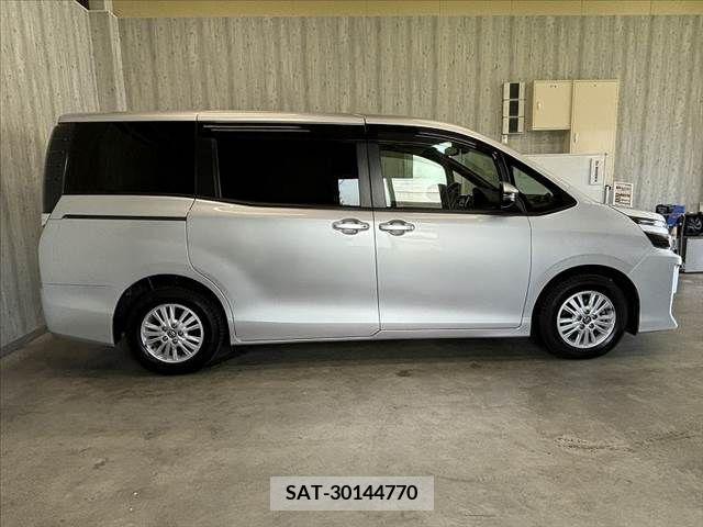 Toyota VOXY 2014-04 348910-10
