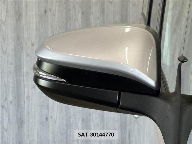 Toyota VOXY 2014-04 348910-29