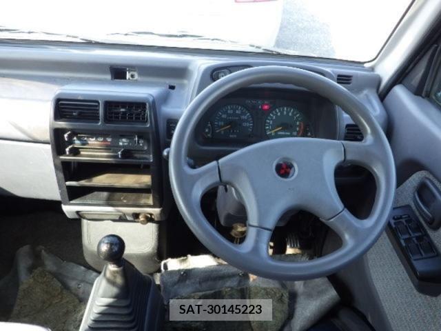 Mitsubishi BRAVO 1998-01 316722-4