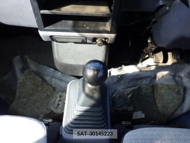 Mitsubishi BRAVO 1998-01 316722-9