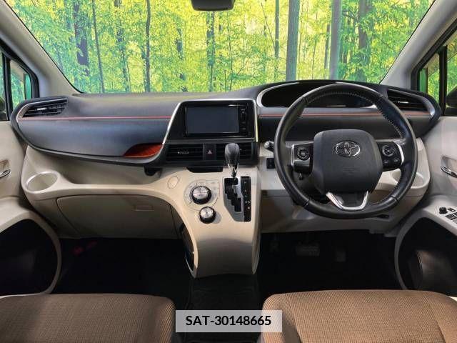 Toyota SIENTA 2016-06 383732-1