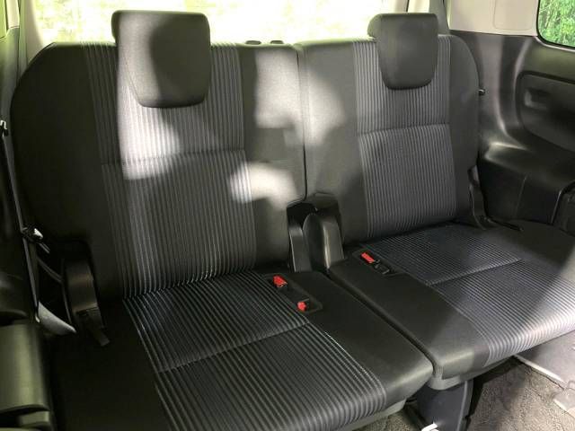 Toyota VOXY 2015-09 15154-10