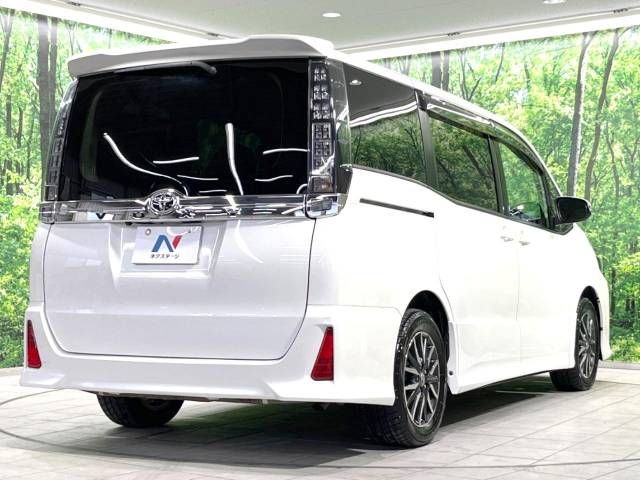 Toyota VOXY 2015-09 15154-17
