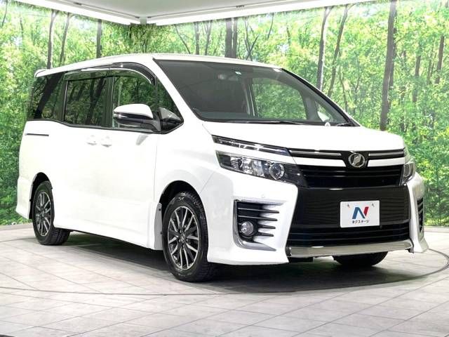 Toyota VOXY 2015-09 15154-16