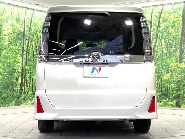 Toyota VOXY 2015-09 15154-15