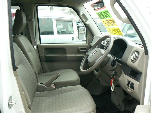 Suzuki EVERY 2014-01 188183-5