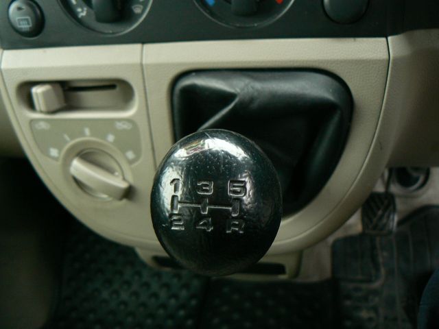 Suzuki EVERY 2014-01 188183-9