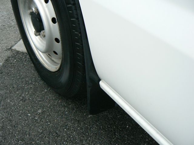 Suzuki EVERY 2014-01 188183-17