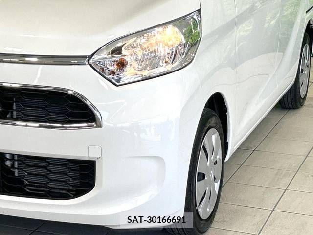 Mitsubishi EK SPACE 2016-12 300687-12