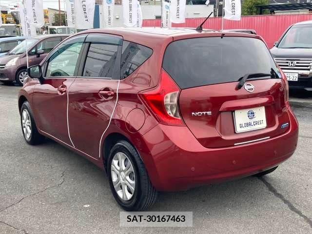 Nissan NOTE 2014-10 302362-5