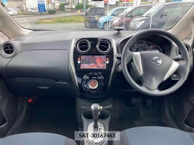 Nissan NOTE 2014-10 302362-8