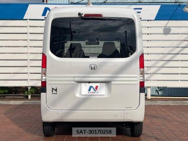 Honda N-VAN 2022-01 307982-15