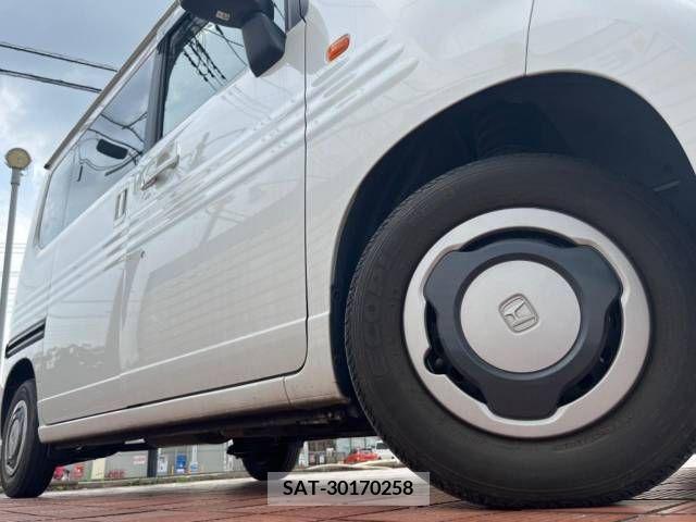 Honda N-VAN 2022-01 307982-13