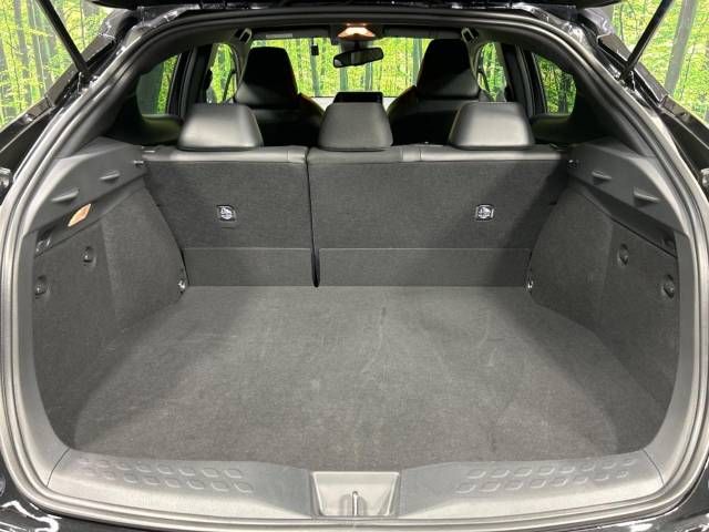 Toyota C-HR 2023-06 26964-10