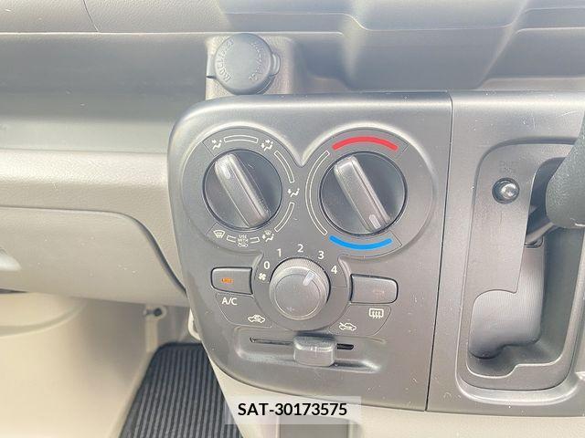 Suzuki EVERY 2020-05 301617-17