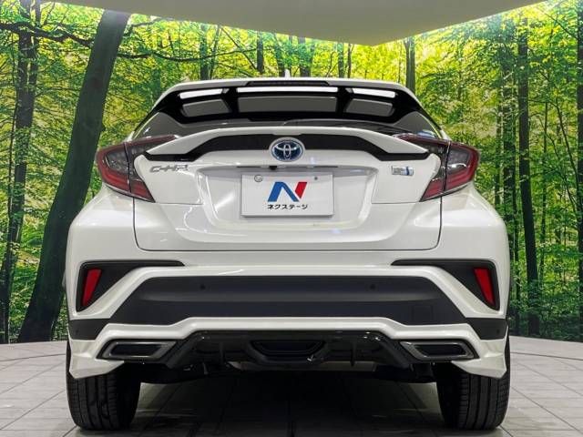 Toyota C-HR 2017-05 189245-15