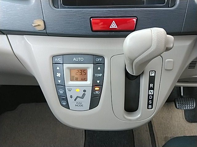 Daihatsu MOVE 2012-11 23955-21