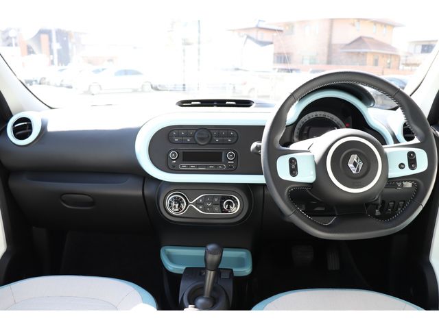 Renault TWINGO 2019-03 1578-8