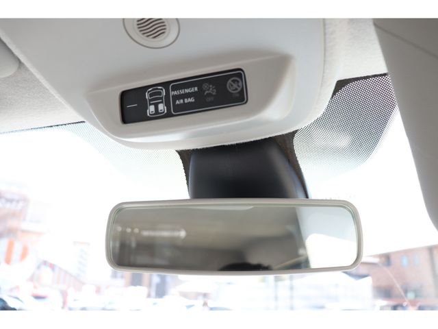 Renault TWINGO 2019-03 1578-25