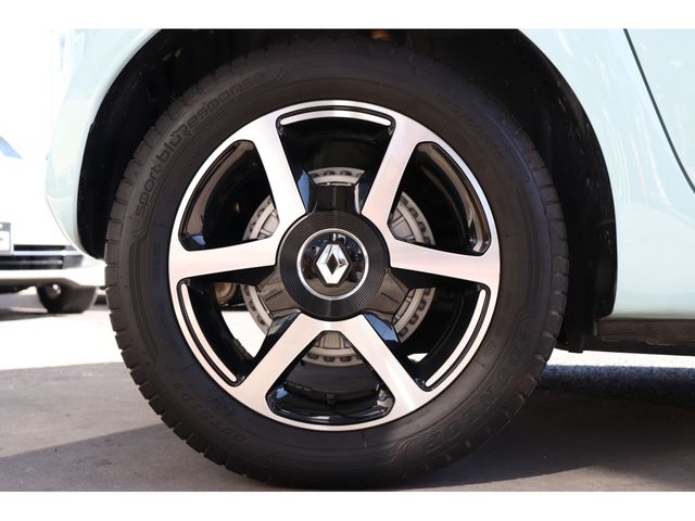 Renault TWINGO 2019-03 1578-27
