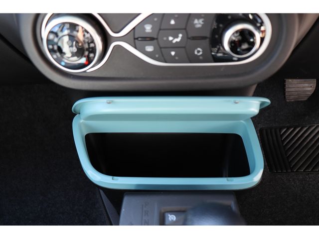 Renault TWINGO 2019-03 1578-15