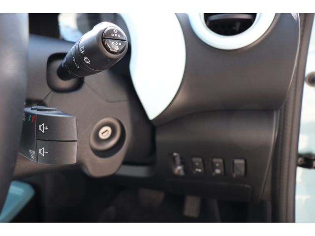 Renault TWINGO 2019-03 1578-13