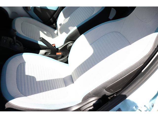 Renault TWINGO 2019-03 1578-11