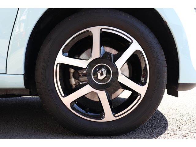 Renault TWINGO 2019-03 1578-28