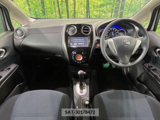 Nissan NOTE 2015-08 302364-1