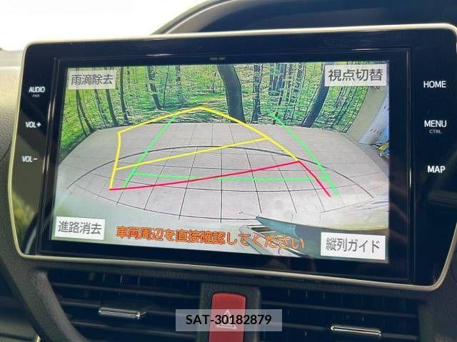Toyota VOXY 2018-10 378088-4