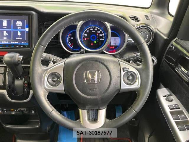 Honda N BOX CUSTOM 2017-07 306811-11