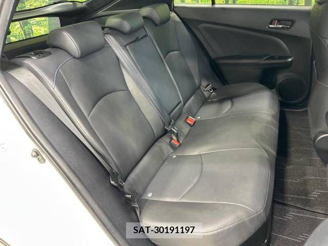 Toyota PRIUS 2016-03 349368-9