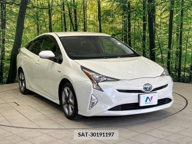 Toyota PRIUS 2016-03 349368-16