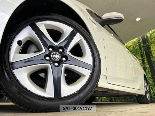 Toyota PRIUS 2016-03 349368-13