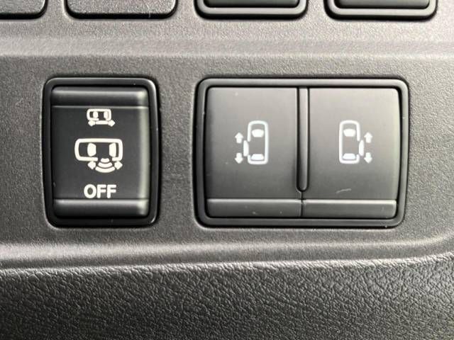 Nissan SERENA 2017-12 194858-4