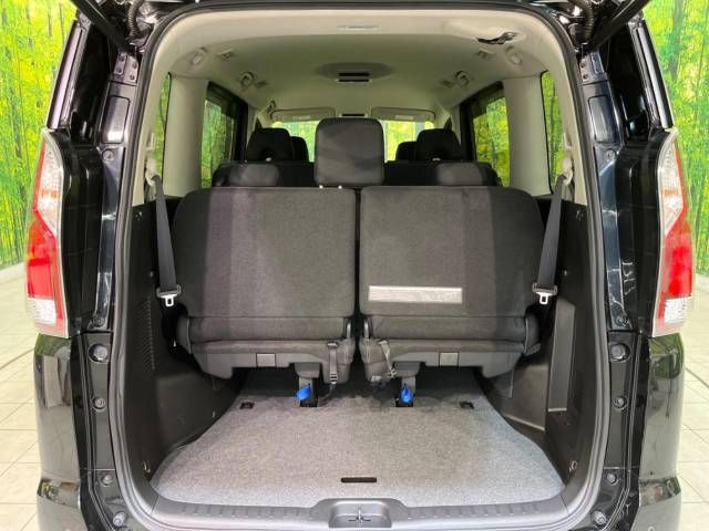 Nissan SERENA 2017-12 194858-11