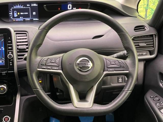 Nissan SERENA 2017-12 194858-12