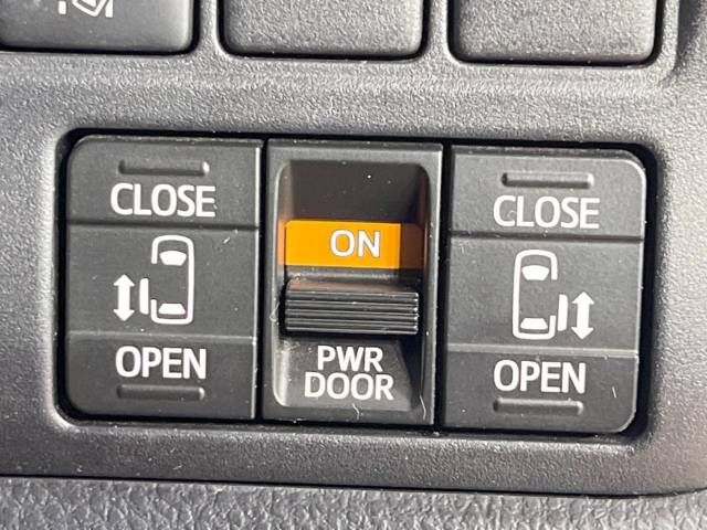 Toyota VOXY 2017-09 21691-5