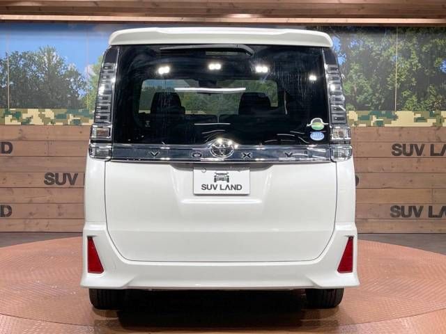 Toyota VOXY 2017-09 21691-15