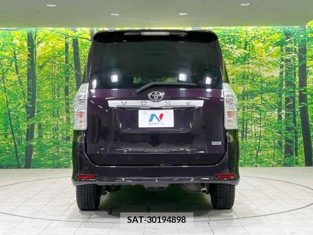 Toyota VOXY 2011-10 289307-16